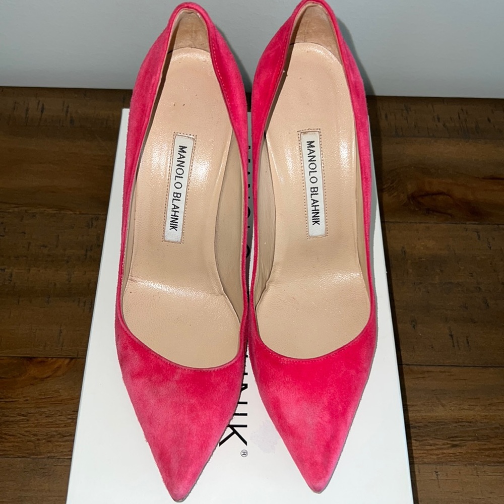 Manolo Blahnik Pink Seude Shoes